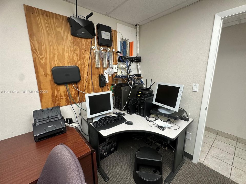 Office 3