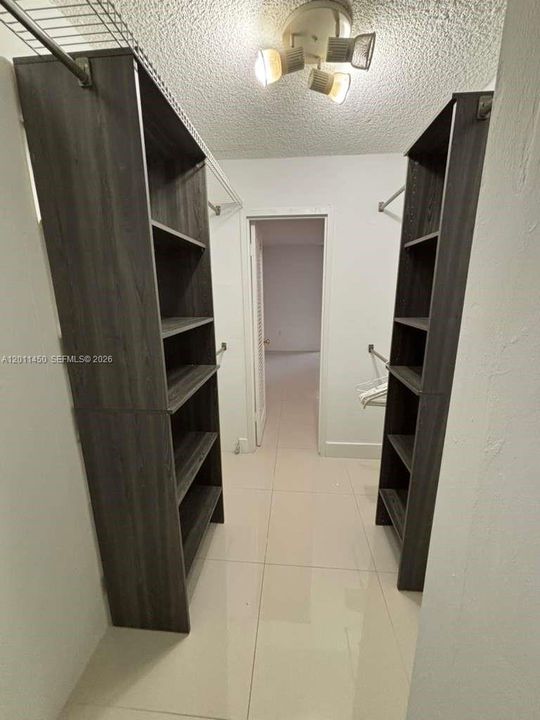 Recientemente alquilado: $2,250 (1 camas, 1 baños, 804 Pies cuadrados)