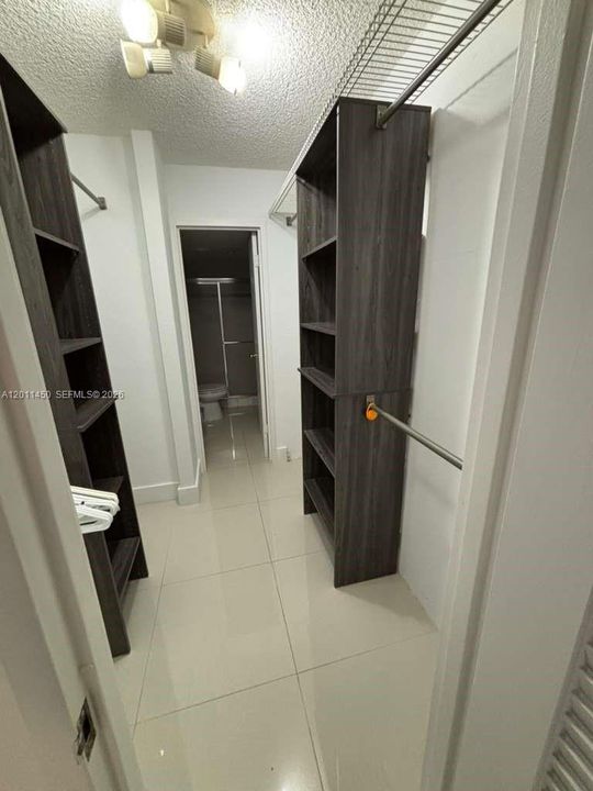 Recientemente alquilado: $2,250 (1 camas, 1 baños, 804 Pies cuadrados)