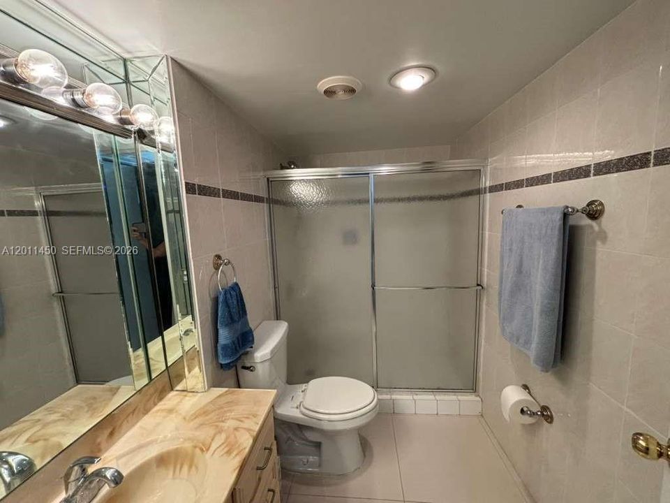 Recientemente alquilado: $2,250 (1 camas, 1 baños, 804 Pies cuadrados)