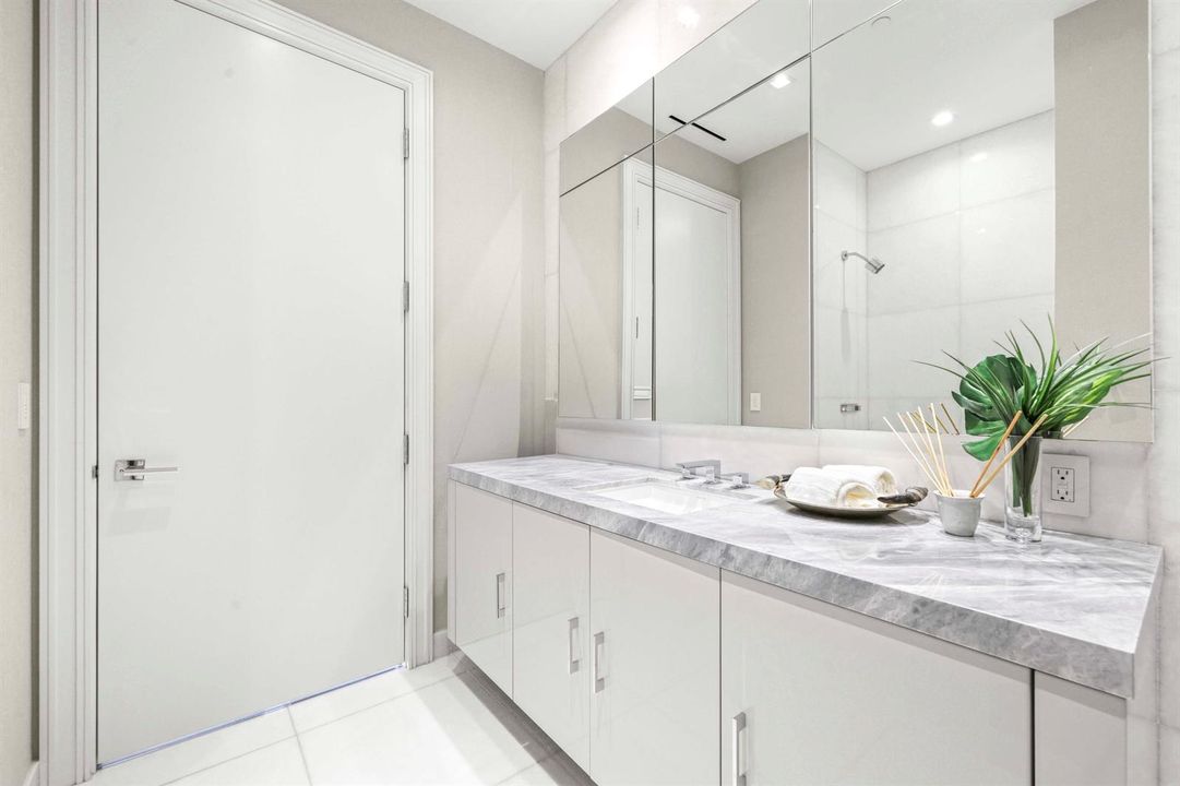 Guest Bathroom 1