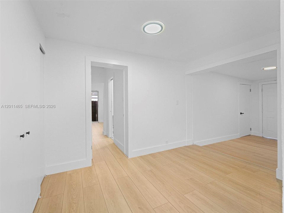 For Sale: $845,000 (5 beds, 3 baths, 2205 Square Feet)