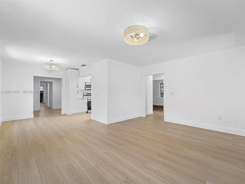For Sale: $845,000 (5 beds, 3 baths, 2205 Square Feet)