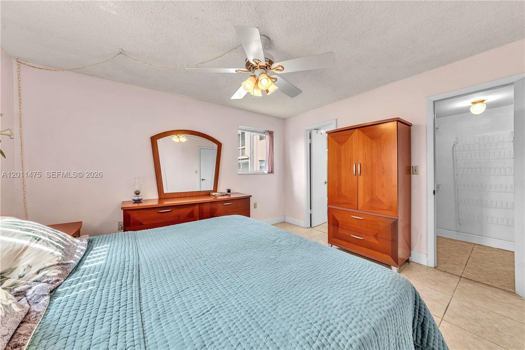 En Venta: $115,000 (2 camas, 2 baños, 850 Pies cuadrados)