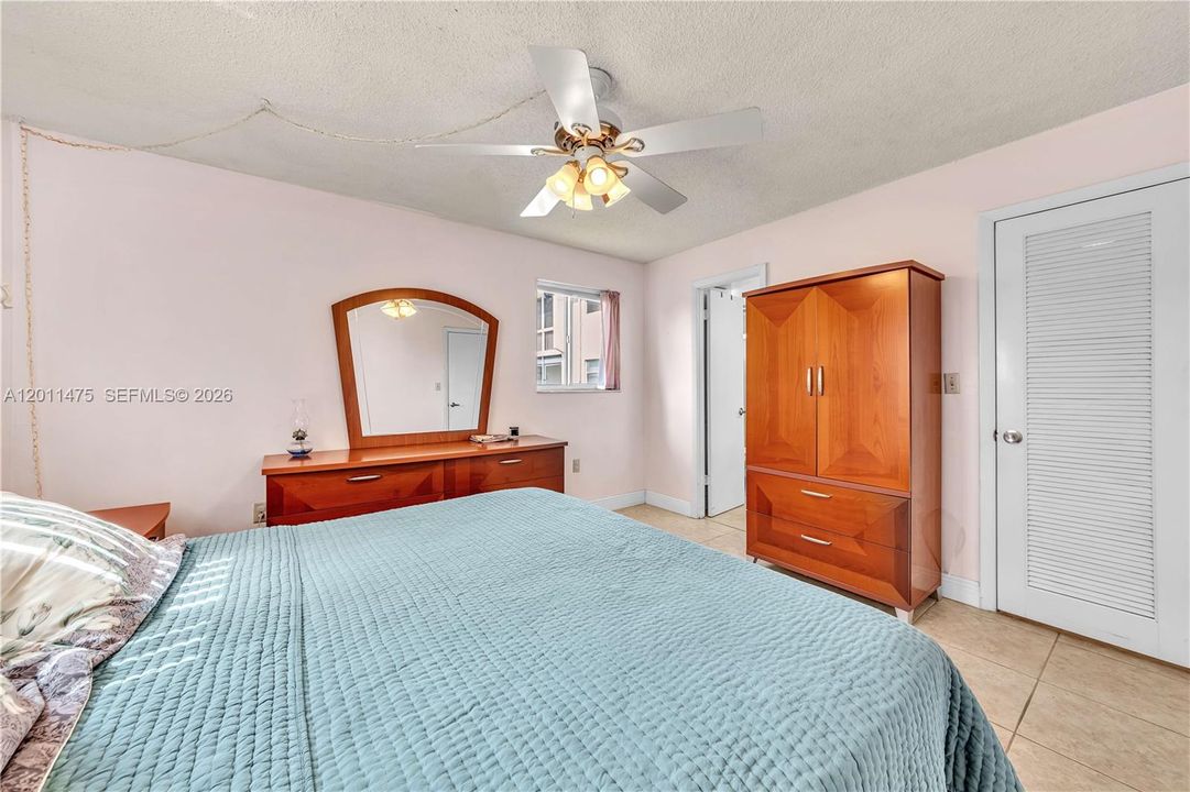 En Venta: $115,000 (2 camas, 2 baños, 850 Pies cuadrados)