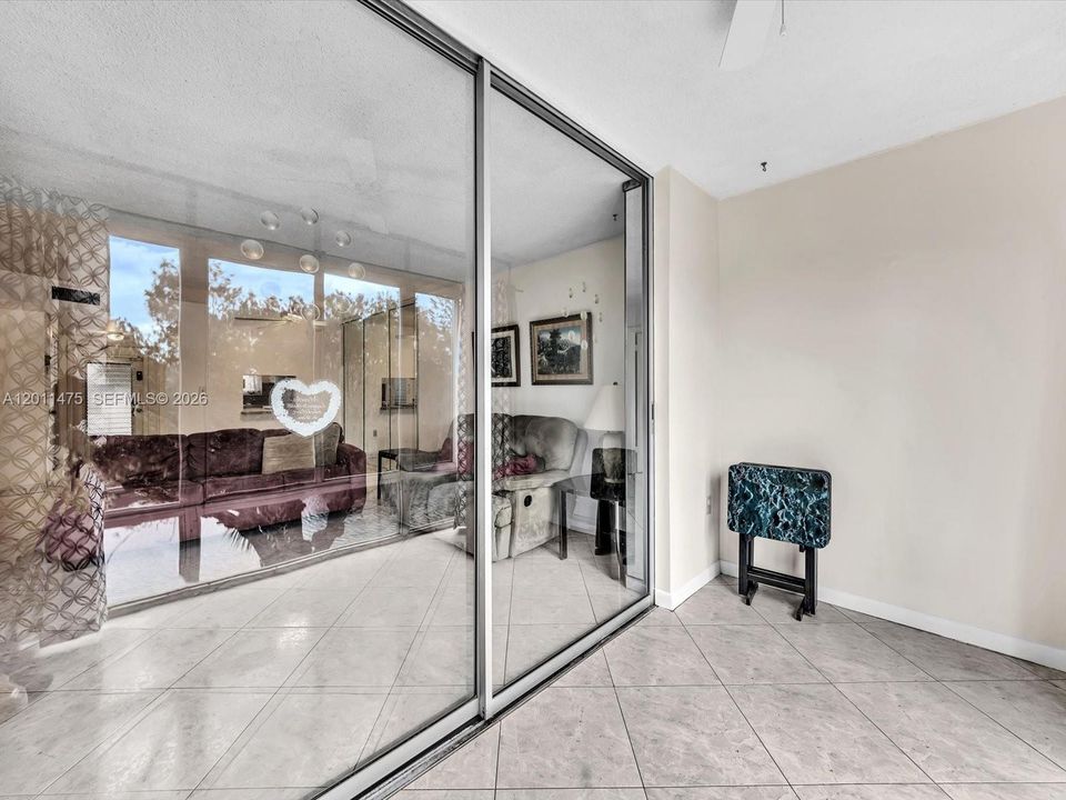 En Venta: $115,000 (2 camas, 2 baños, 850 Pies cuadrados)