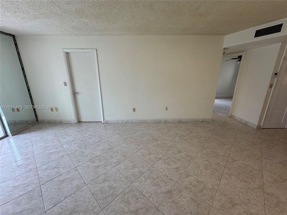 En Venta: $115,000 (2 camas, 2 baños, 850 Pies cuadrados)