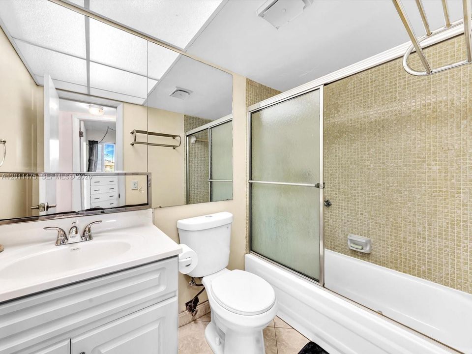 En Venta: $115,000 (2 camas, 2 baños, 850 Pies cuadrados)