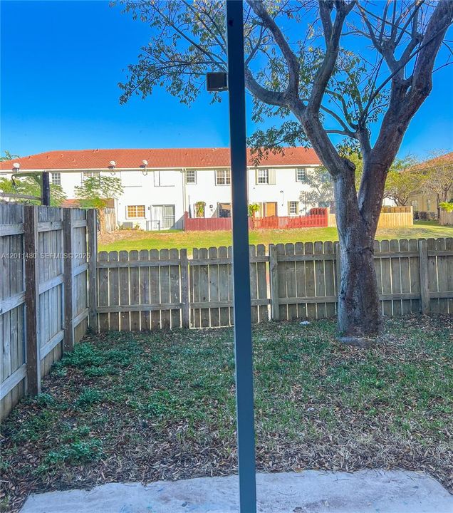 En Venta: $349,900 (3 camas, 2 baños, 1592 Pies cuadrados)