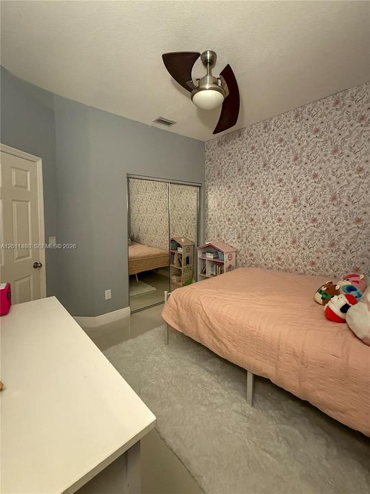 En Venta: $349,900 (3 camas, 2 baños, 1592 Pies cuadrados)