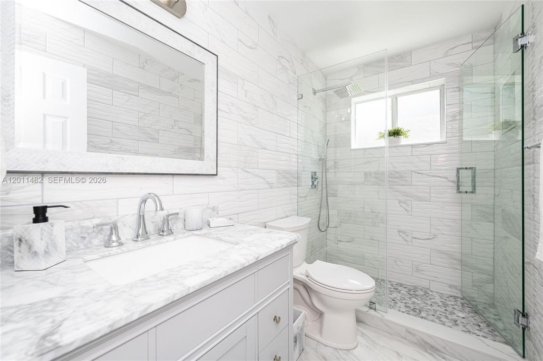 2nd Bathroom