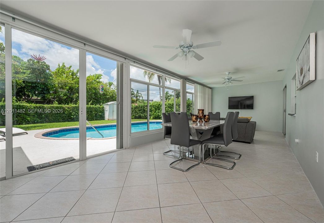 Florida Room/Dining Area