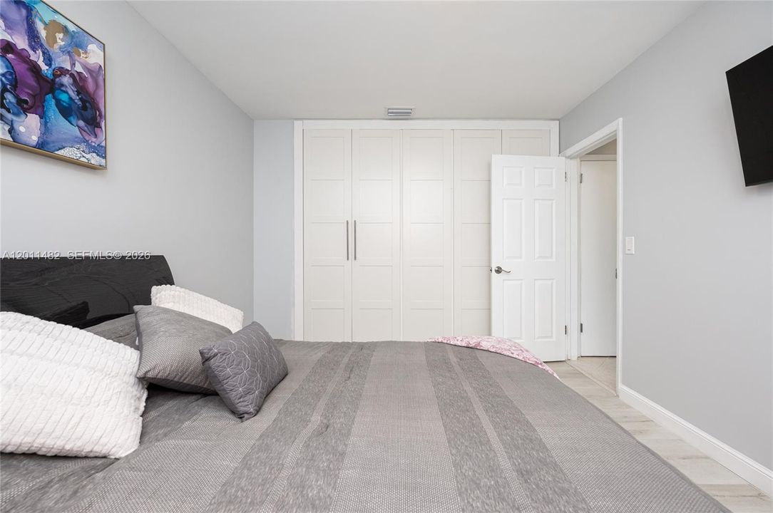 Recently Rented: $5,000 (3 beds, 2 baths, 1809 Square Feet)