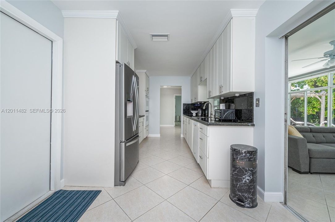 Recently Rented: $5,000 (3 beds, 2 baths, 1809 Square Feet)