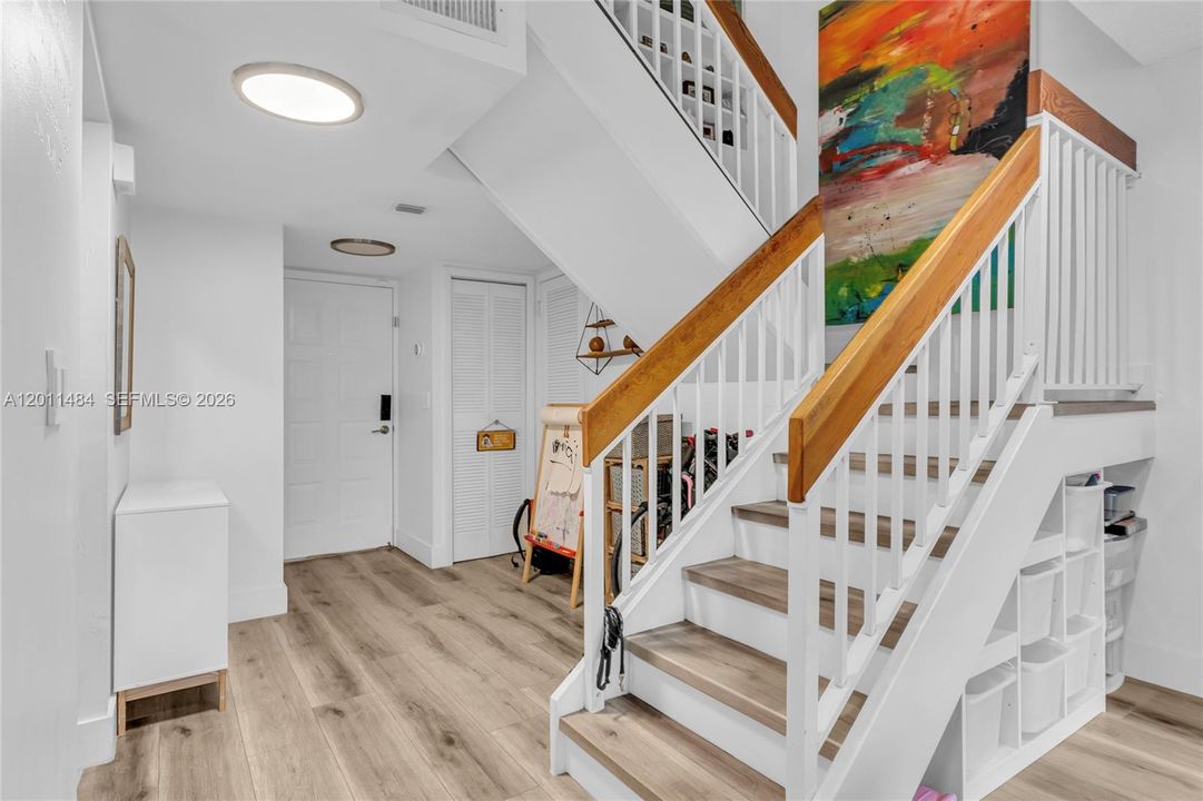 En Venta: $399,500 (3 camas, 2 baños, 1340 Pies cuadrados)