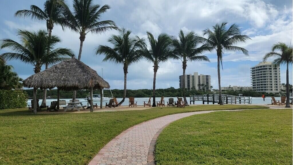 Waterway Village Photo 4