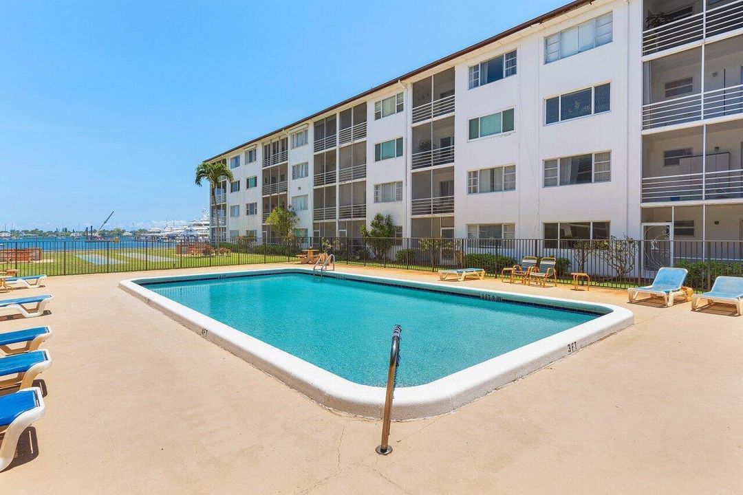 pool