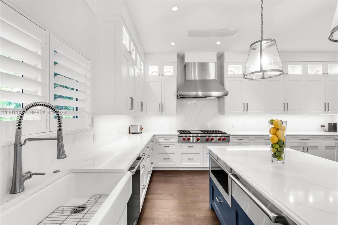 En Venta: $10,950,000 (5 camas, 4 baños, 5317 Pies cuadrados)