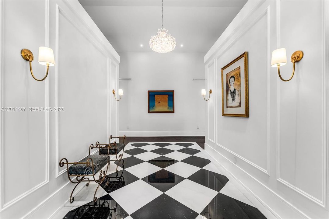 En Venta: $10,950,000 (5 camas, 4 baños, 5317 Pies cuadrados)
