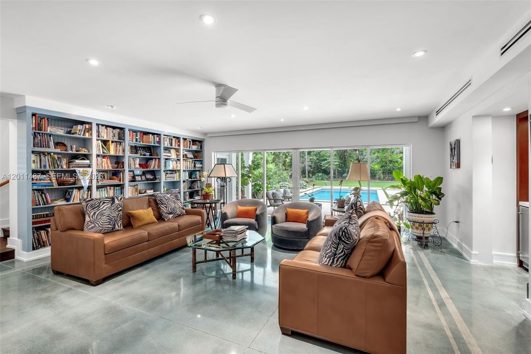 En Venta: $10,950,000 (5 camas, 4 baños, 5317 Pies cuadrados)