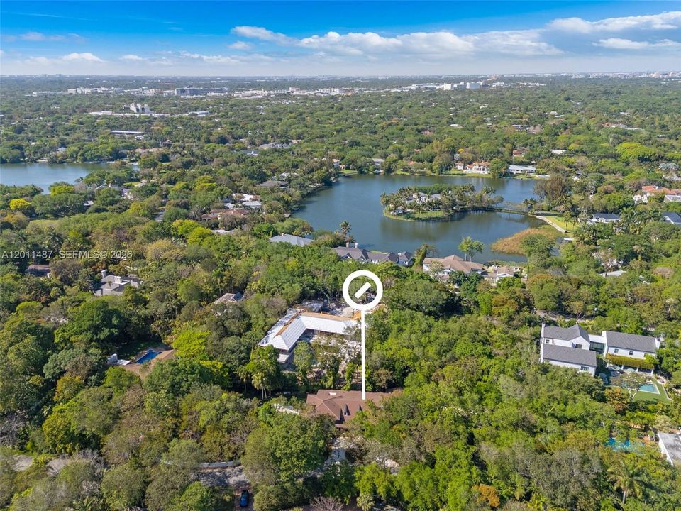 En Venta: $10,950,000 (5 camas, 4 baños, 5317 Pies cuadrados)