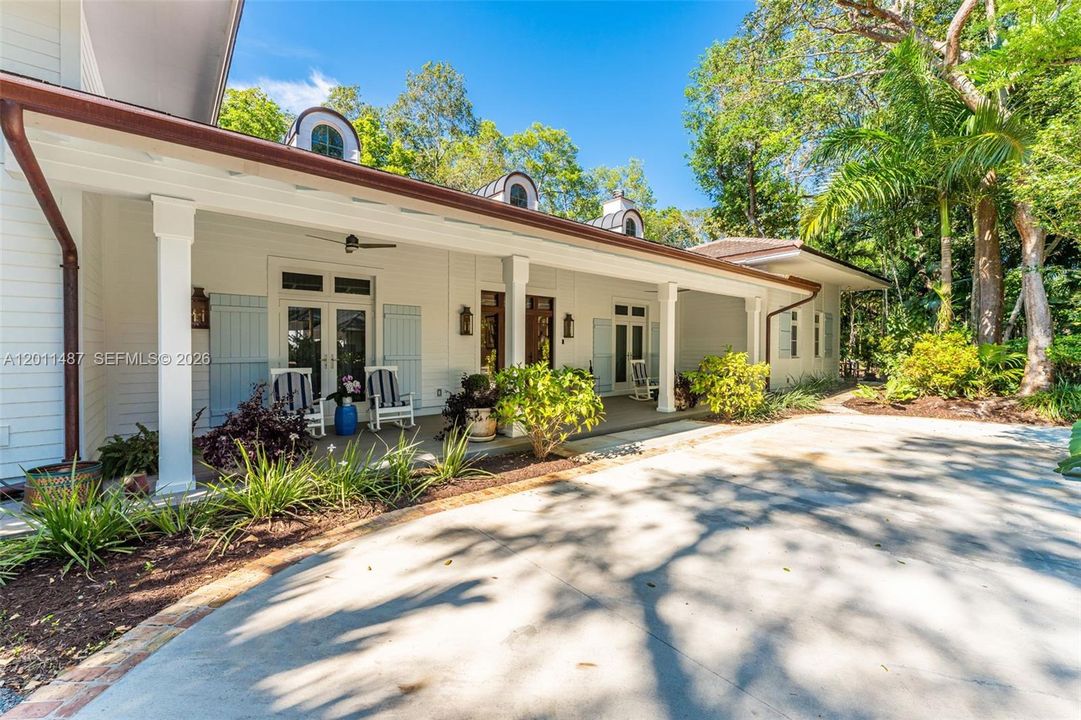 En Venta: $10,950,000 (5 camas, 4 baños, 5317 Pies cuadrados)