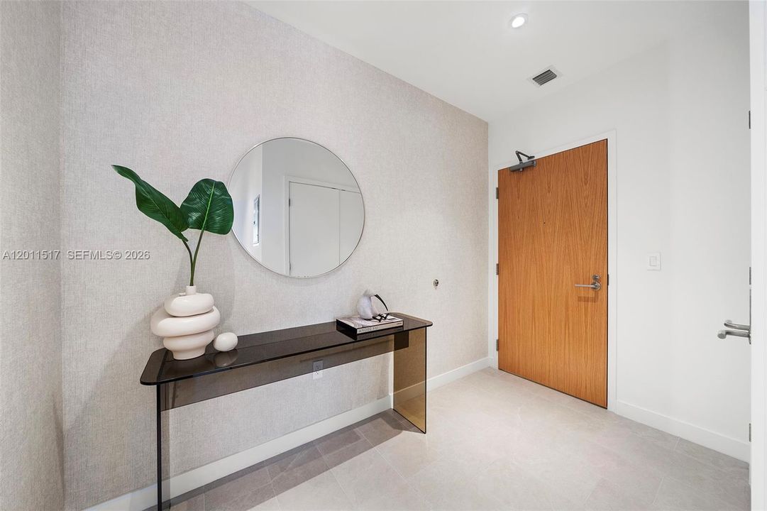 For Sale: $1,026,800 (1 beds, 2 baths, 1075 Square Feet)