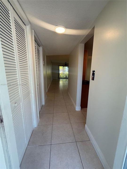 En Venta: $220,000 (2 camas, 2 baños, 990 Pies cuadrados)