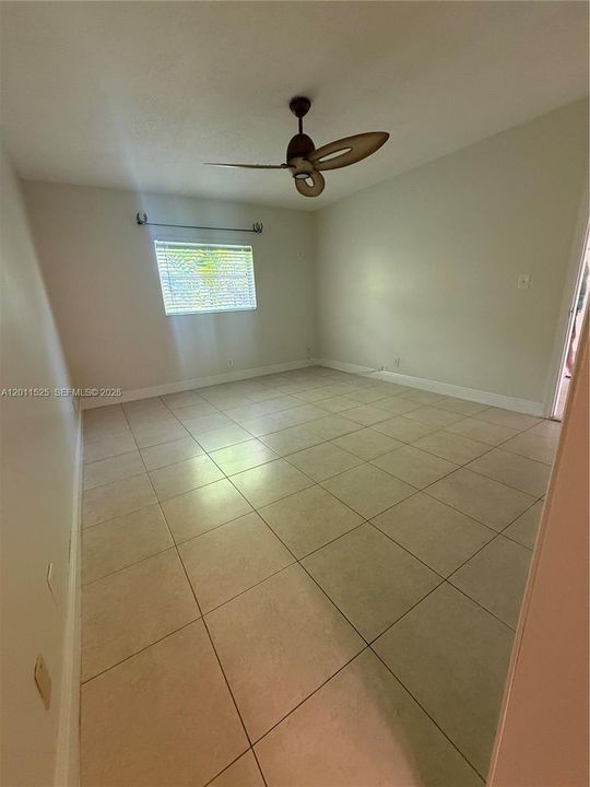 En Venta: $220,000 (2 camas, 2 baños, 990 Pies cuadrados)