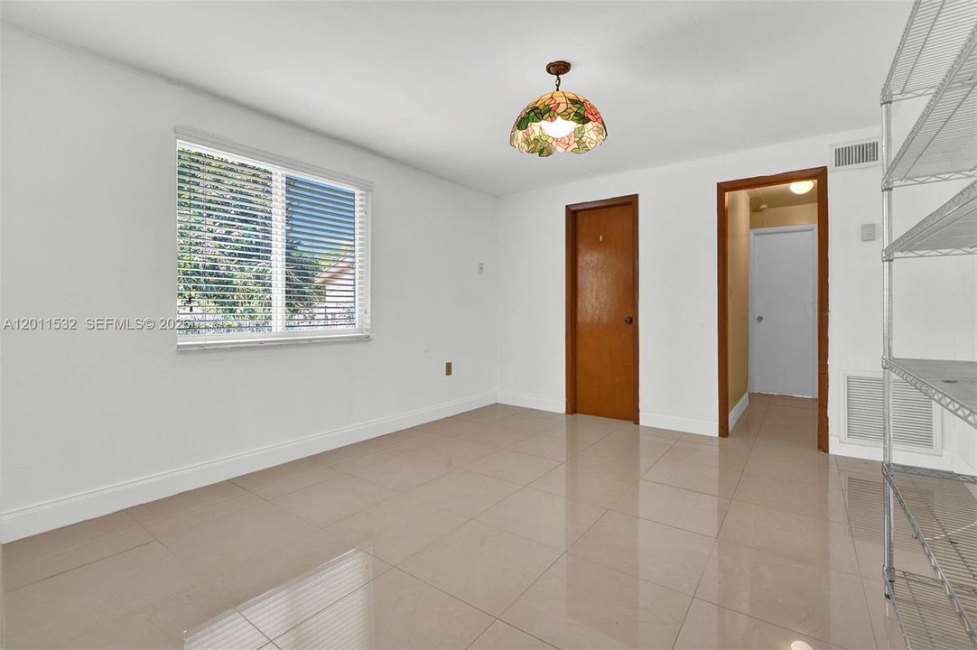 For Rent: $4,200 (4 beds, 3 baths, 2099 Square Feet)