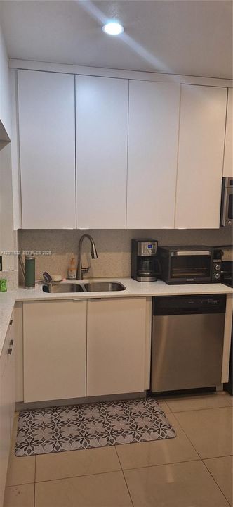 For Rent: $4,200 (4 beds, 3 baths, 2099 Square Feet)