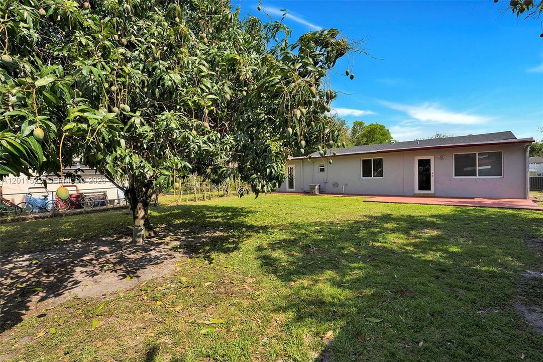 For Rent: $4,200 (4 beds, 3 baths, 2099 Square Feet)