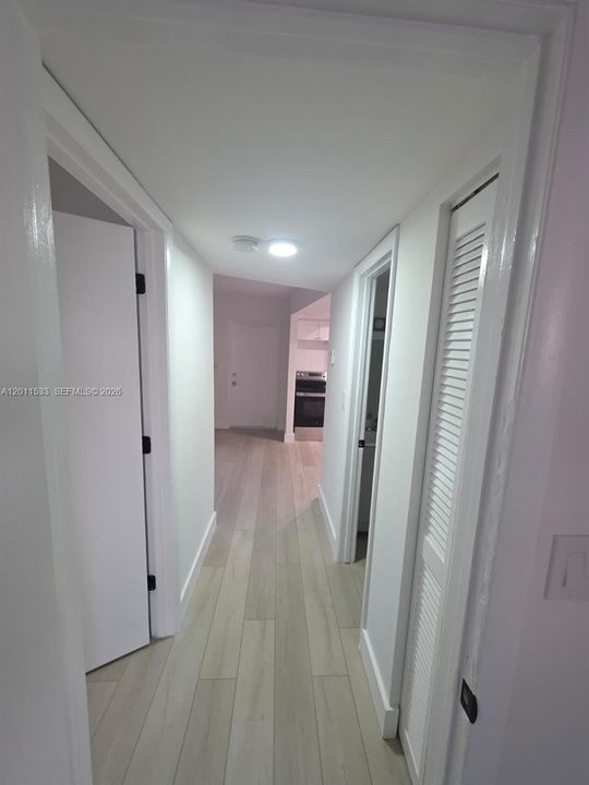 На продажу: $150,000 (2 спален, 1 ванн, 590 Квадратных фут)