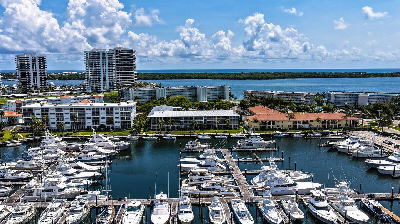 20-37-Yacht-Club-Dr-202