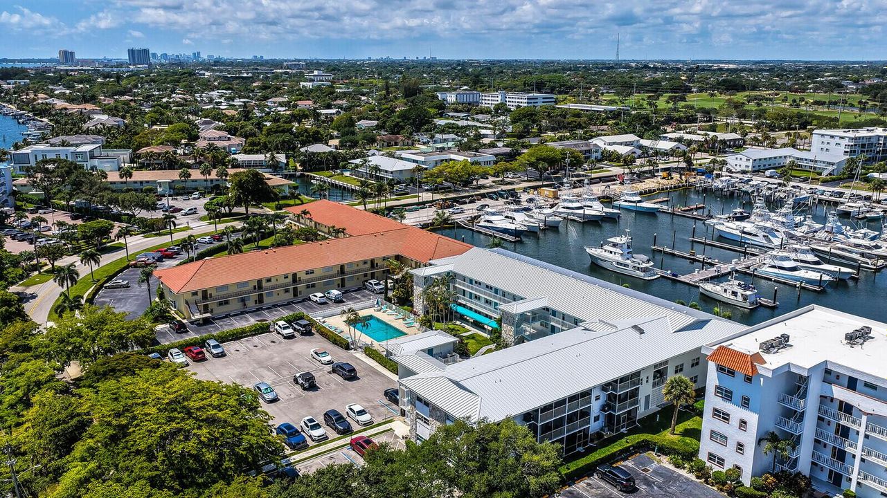 23-37-Yacht-Club-Dr-202