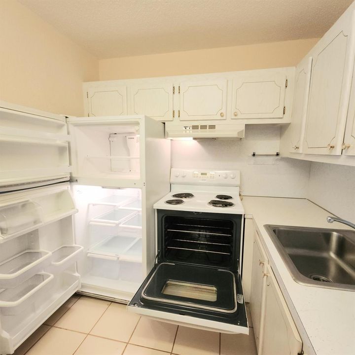 Sparkling Kitchen