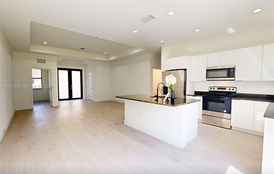 En Venta: $350,000 (3 camas, 2 baños, 1638 Pies cuadrados)