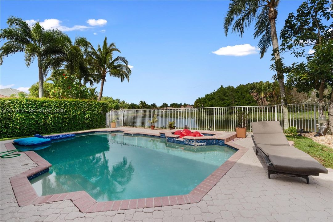 For Rent: $7,500 (7 beds, 4 baths, 3122 Square Feet)