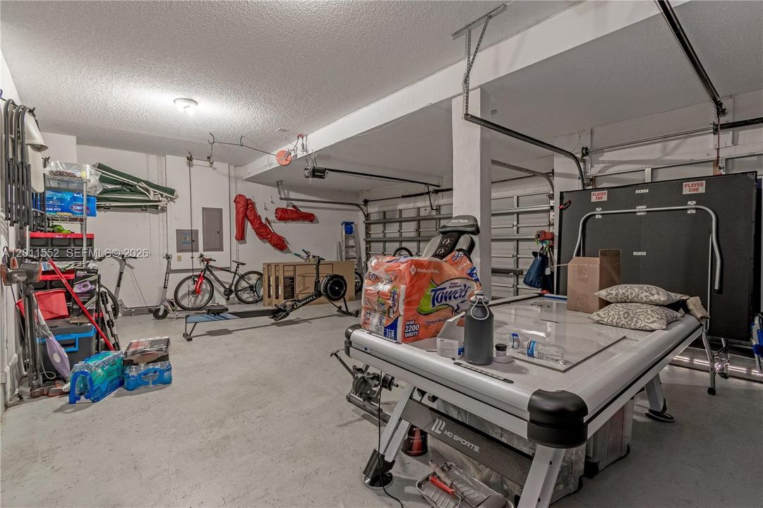 For Rent: $7,500 (7 beds, 4 baths, 3122 Square Feet)