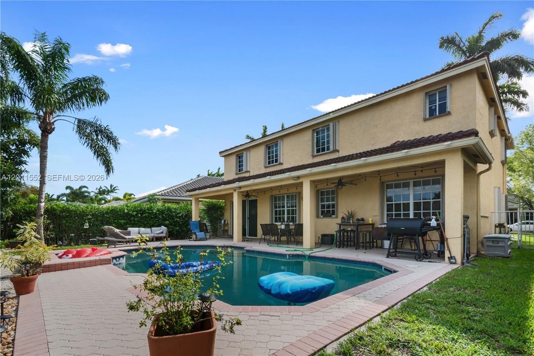 For Rent: $7,500 (7 beds, 4 baths, 3122 Square Feet)