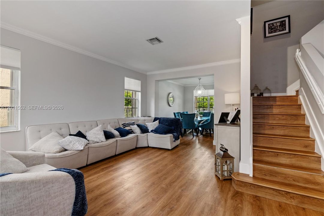 For Rent: $7,500 (7 beds, 4 baths, 3122 Square Feet)