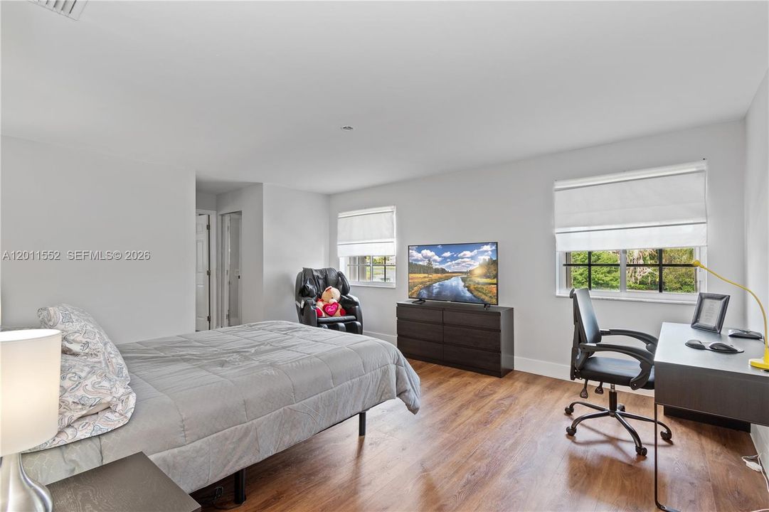 For Rent: $7,500 (7 beds, 4 baths, 3122 Square Feet)