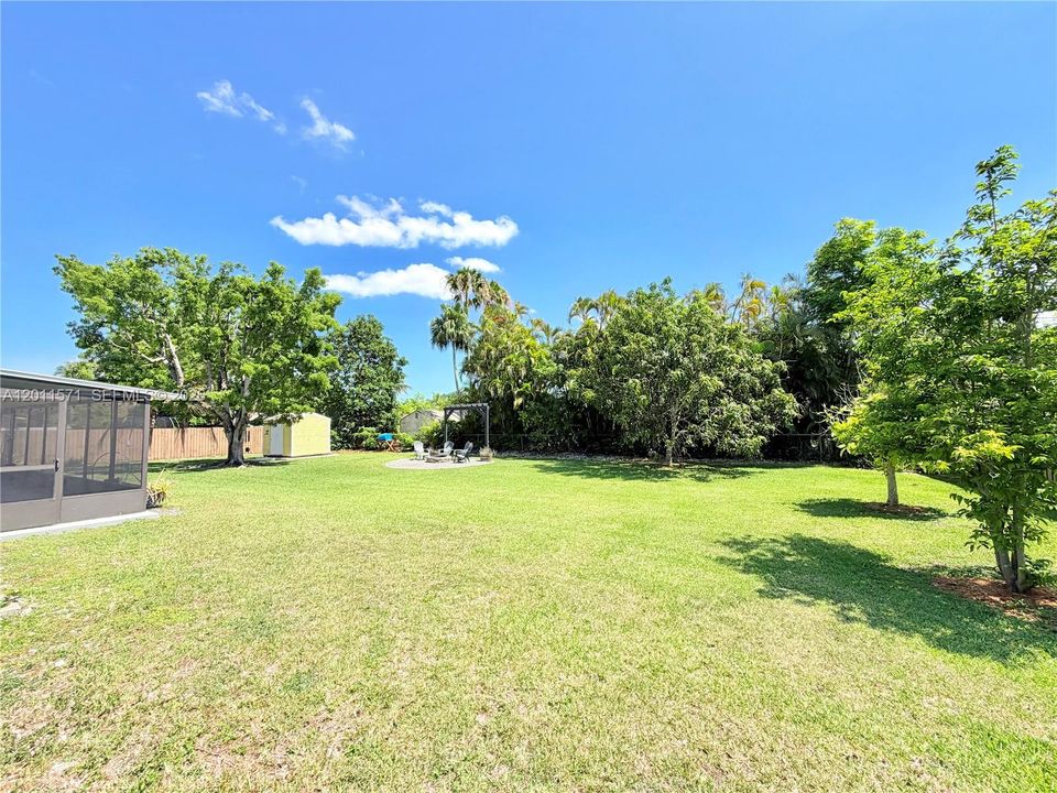 Active With Contract: $669,000 (3 beds, 2 baths, 1708 Square Feet)