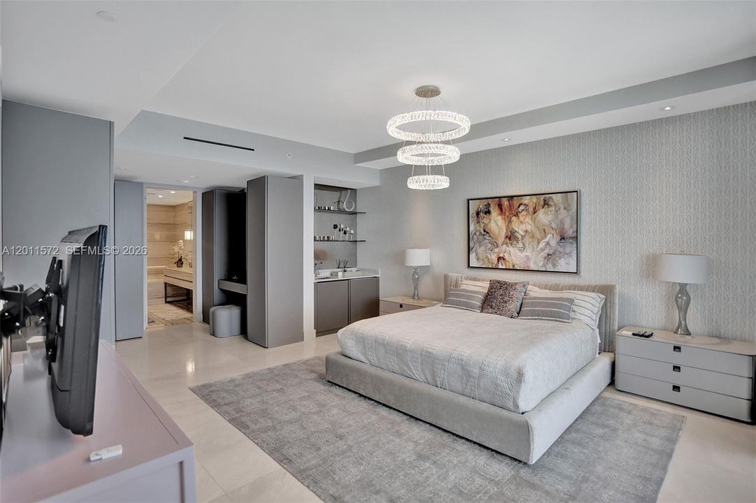 Active With Contract: $28,000 (4 beds, 5 baths, 2682 Square Feet)