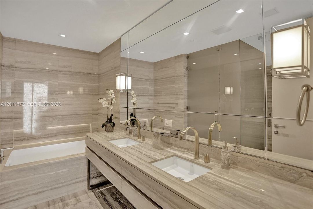 Active With Contract: $28,000 (4 beds, 5 baths, 2682 Square Feet)