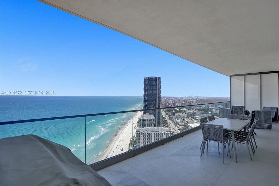 Active With Contract: $28,000 (4 beds, 5 baths, 2682 Square Feet)