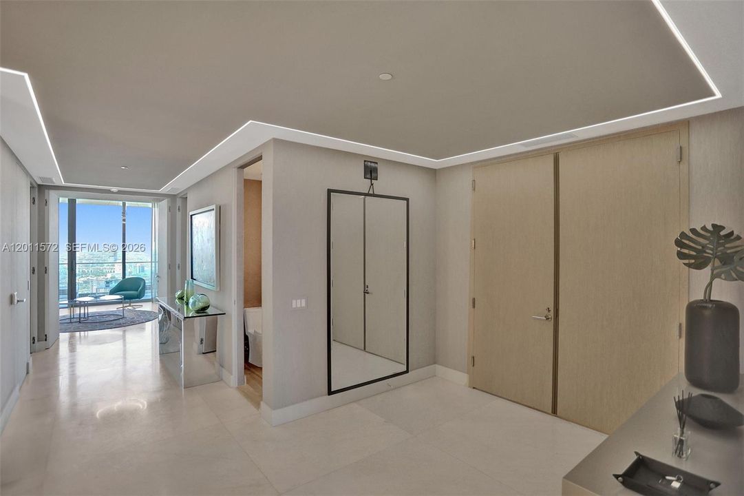 Active With Contract: $28,000 (4 beds, 5 baths, 2682 Square Feet)