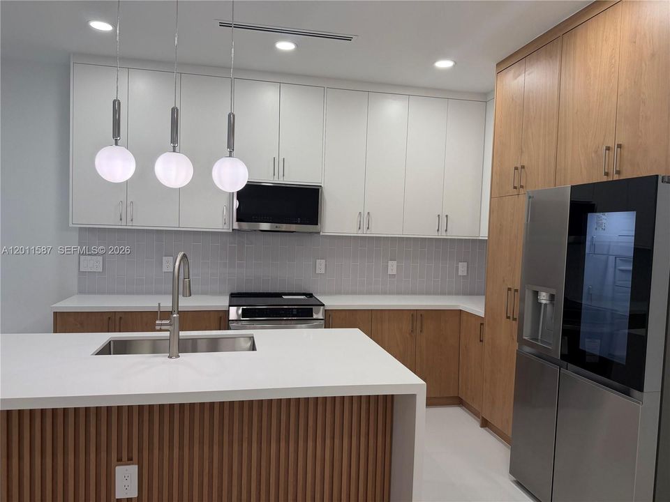 En Venta: $399,999 (4 camas, 2 baños, 0 Pies cuadrados)