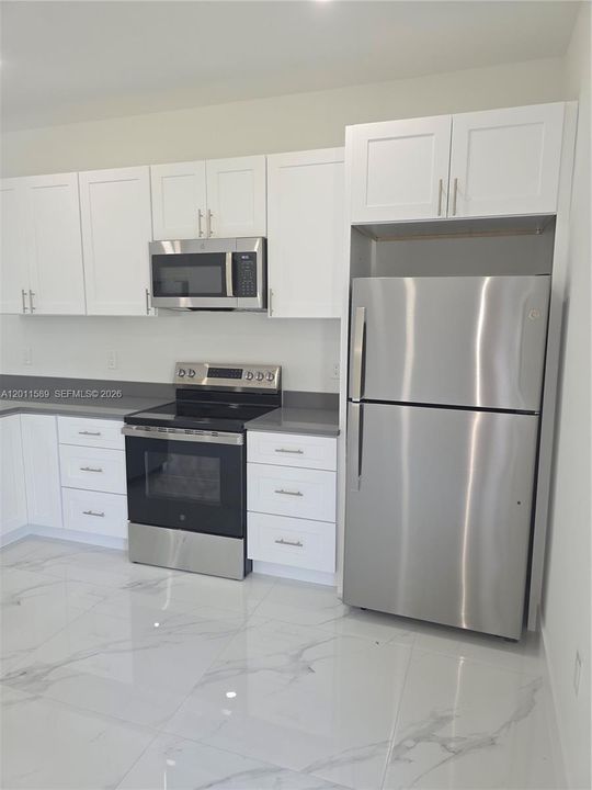 For Sale: $565,000 (0 beds, 0 baths, 2956 Square Feet)