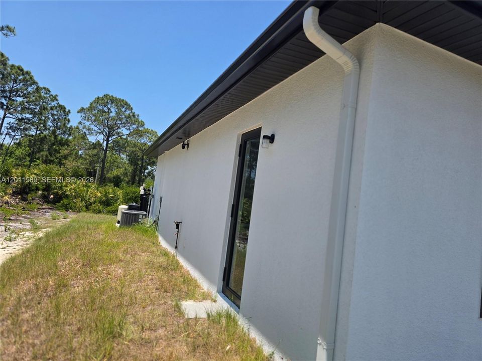 For Sale: $565,000 (0 beds, 0 baths, 2956 Square Feet)